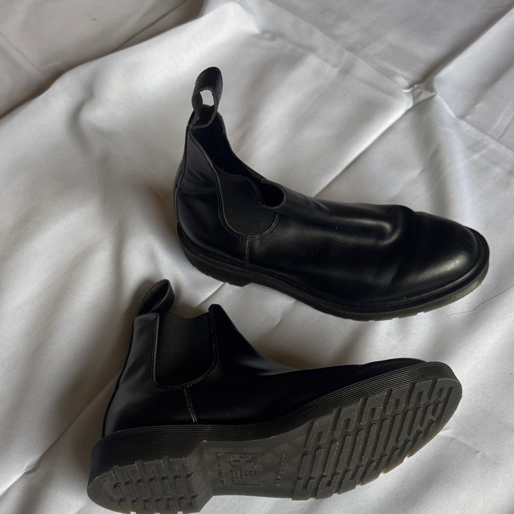 Chelsea boots- Dr. Martens. UK size 7. Like new